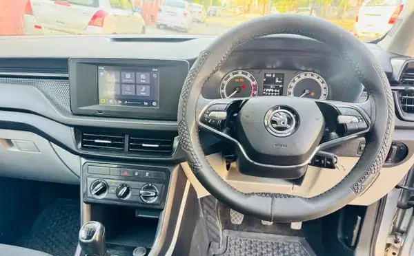 skoda kushaq (2022)