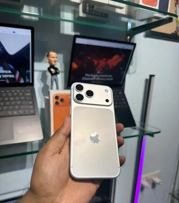 512GB Apple iPhone 17 Pro Max With 10 Months Apple Warranty