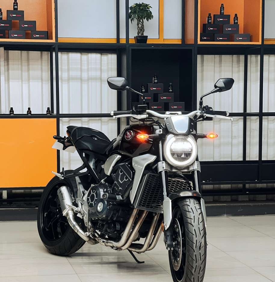 honda cb1000r (2019)