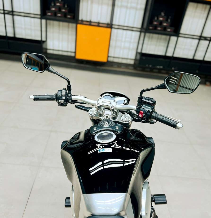 honda cb1000r (2019)