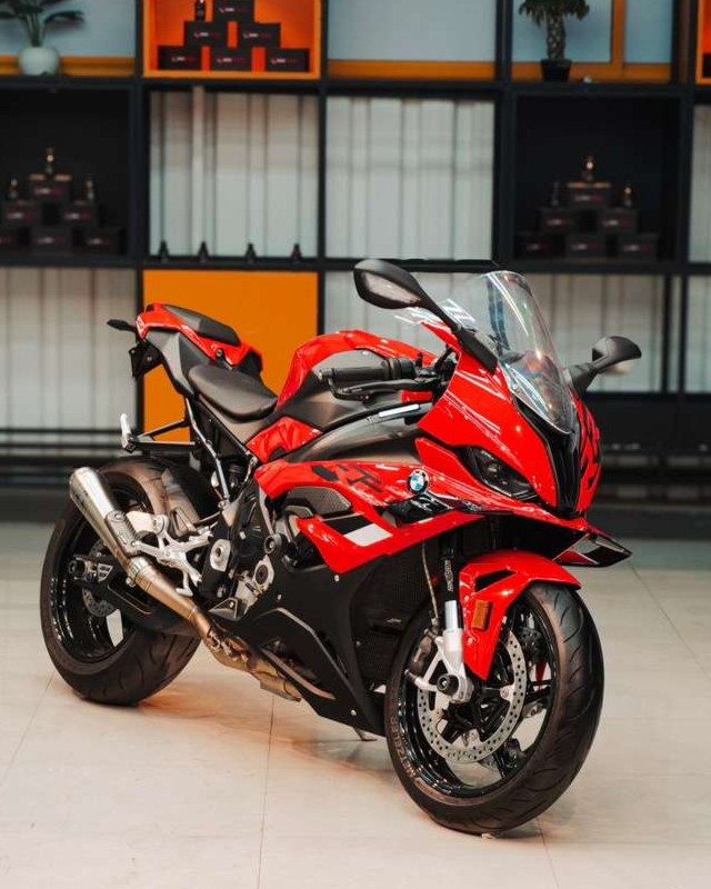 bmw s 1000 rr (2025)