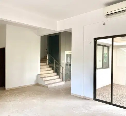 4+ BHK - 4+ Bathroom - 4400 sqft 5 Bedroom Villa for Sale near Kothrud