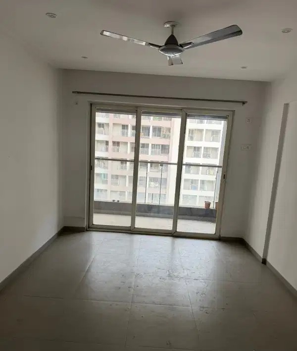 2 BHK - 2 Bathroom - 1100 sqft 2bhk for sale it is urgent basic