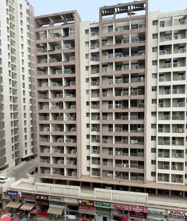 2 BHK - 2 Bathroom - 1100 sqft 2bhk for sale it is urgent basic