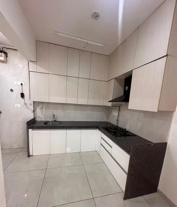 2 BHK - 2 Bathroom - 1100 sqft 2bhk for sale it is urgent basic