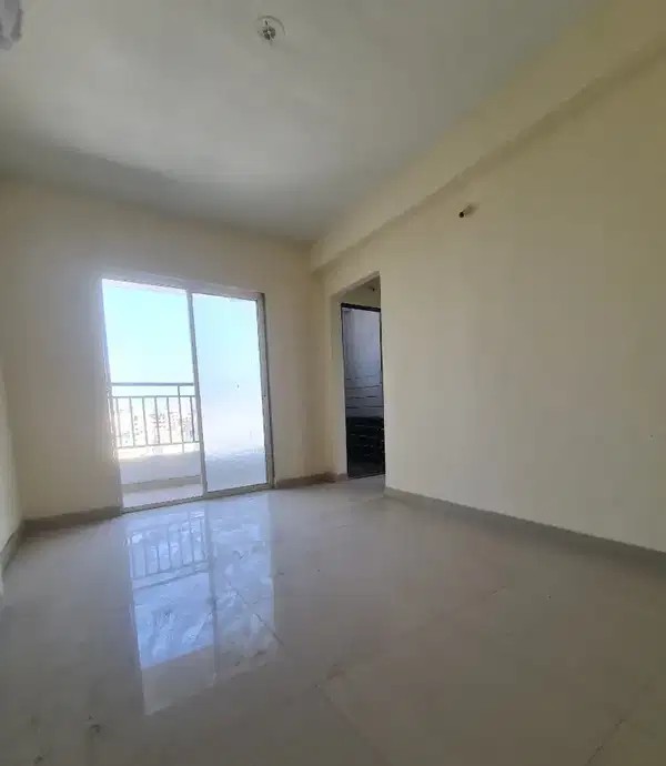 1 BHK - 2 Bathroom - 520 sqft 1 BHK Distress Sale, Kondhwa _ New Full ventilation Flat