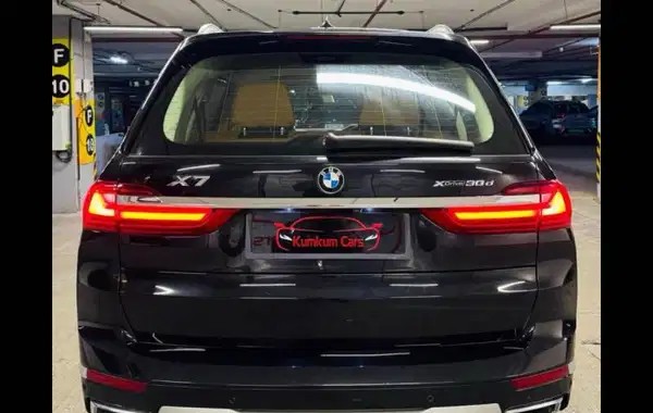 bmw x7 (2019)