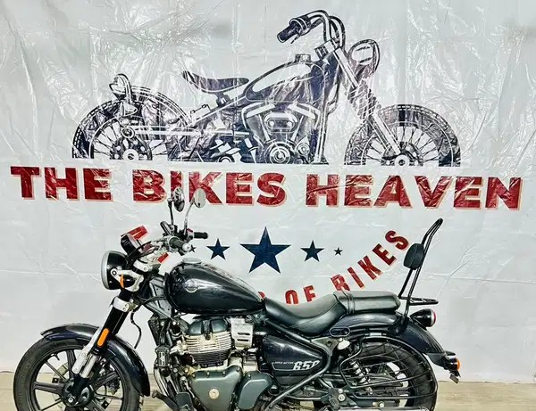 royal enfield super meteor 650 (2023)