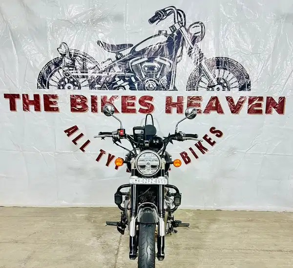 royal enfield super meteor 650 (2023)