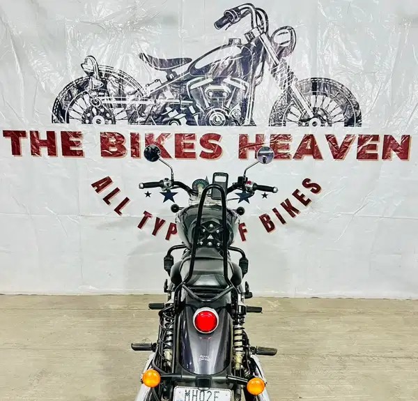 royal enfield super meteor 650 (2023)
