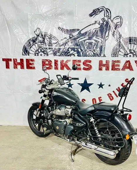 royal enfield super meteor 650 (2023)