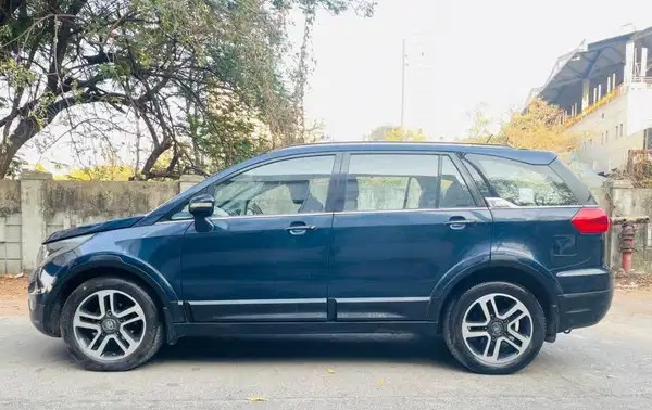tata hexa (2017)